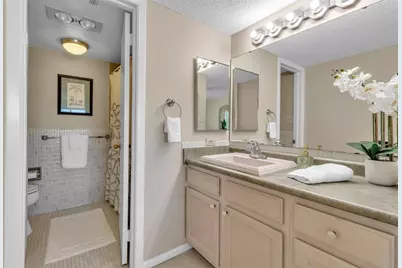 448 Gulf Of Mexico Drive #A205, Longboat Key, FL 34228 - Photo 26