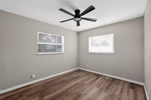 1081 55th Terrace S, Saint Petersburg, FL 33705 - Photo 6