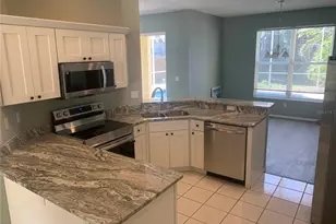 210 41st St NE, Bradenton, FL 34208 - Photo 8