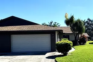 374 Oak Hill Dr, Sarasota, FL 34232 - Photo 1