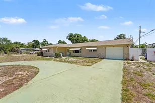 6388 21st Ave N, Saint Petersburg, FL 33710 - Photo 2