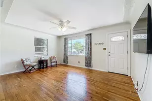 2435 14th Ave N, Saint Petersburg, FL 33713 - Photo 8