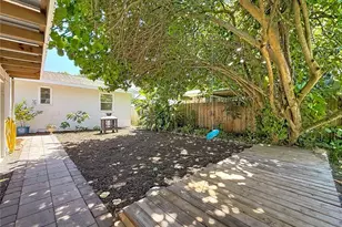 2435 14th Ave N, Saint Petersburg, FL 33713 - Photo 36