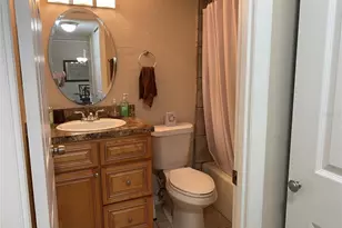 3621 Lake Bayshore Dr, Bradenton, FL 34205 - Photo 16