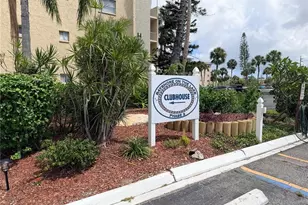 3621 Lake Bayshore Dr, Bradenton, FL 34205 - Photo 6