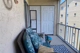 3621 Lake Bayshore Dr, Bradenton, FL 34205 - Photo 30