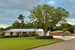 4620 7th Ave W, Bradenton, FL 34209 - Photo 2