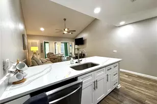 4707 Winslow Beacon, Sarasota, FL 34235 - Photo 16