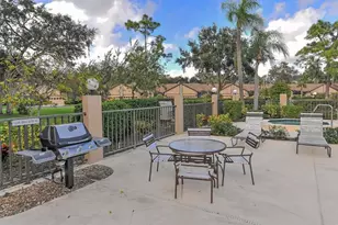 5767 Avista Dr, Sarasota, FL 34243 - Photo 22