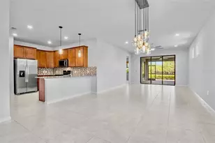 12276 Marsh Pointe Rd, Sarasota, FL 34238 - Photo 10