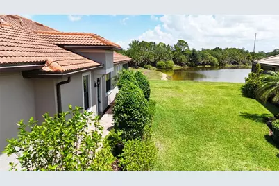 12276 Marsh Pointe Road, Sarasota, FL 34238 - Photo 6