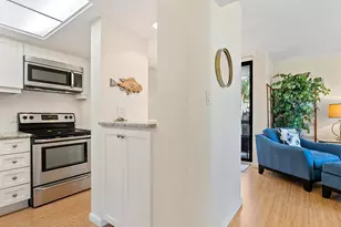 22 Sandy Cove Rd, Sarasota, FL 34242 - Photo 12