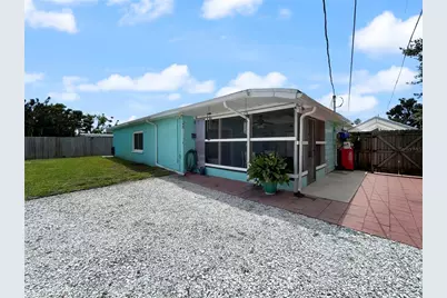 2307 Emory Avenue, Bradenton, FL 34207 - Photo 2
