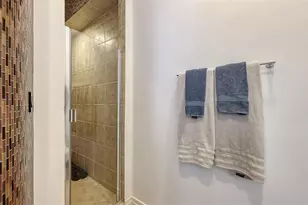 235 Cocoanut Ave, Sarasota, FL 34236 - Photo 48