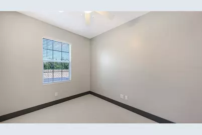 1586 Dorgali Drive, Sarasota, FL 34238 - Photo 38
