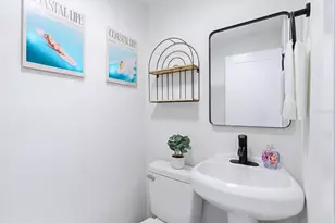 301 28th St W, Bradenton, FL 34205 - Photo 52