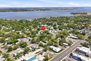 301 28th St W, Bradenton, FL 34205 - Photo 1