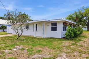 301 28th St W, Bradenton, FL 34205 - Photo 4