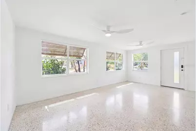 301 28th Street W, Bradenton, FL 34205 - Photo 20
