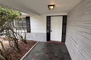6041 13th Ave, New Port Richey, FL 34653 - Photo 2