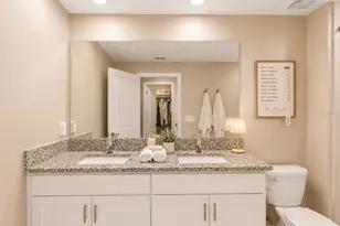 2549 Sunray Venus Wy, Ruskin, FL 33570 - Photo 26