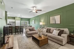 2549 Sunray Venus Wy, Ruskin, FL 33570 - Photo 6