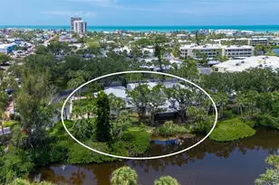 239 Hour Glass Way, Sarasota, FL 34242 - Photo 2