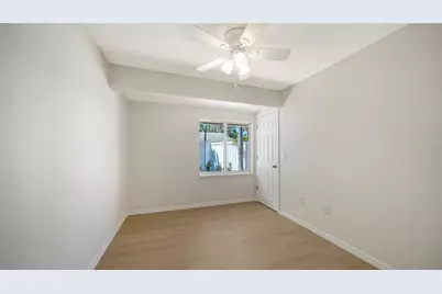 239 Hourglass Way #V7, Sarasota, FL 34242 - Photo 36
