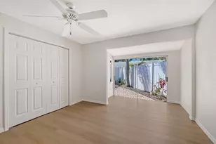 239 Hour Glass Way, Sarasota, FL 34242 - Photo 32