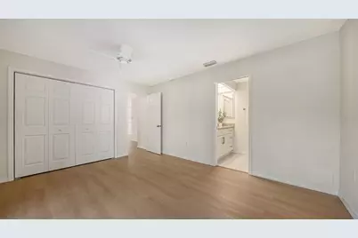 239 Hourglass Way #V7, Sarasota, FL 34242 - Photo 26