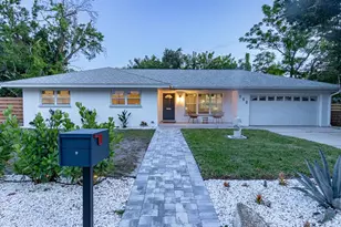 590 45th St, Sarasota, FL 34234 - Photo 1