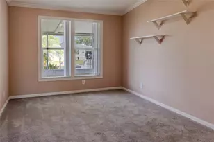 8410 Castle Garden Rd, Palmetto, FL 34221 - Photo 12