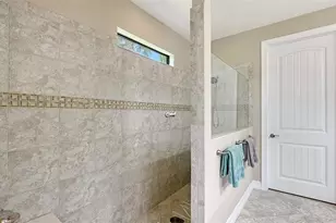 11208 Whimbrel Ln, Sarasota, FL 34238 - Photo 24