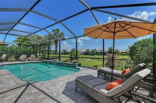 11208 Whimbrel Ln, Sarasota, FL 34238 - Photo 4