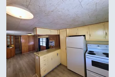 522 49th Avenue W, Bradenton, FL 34207 - Photo 2