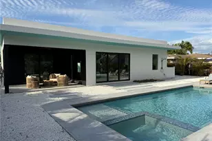2306 Valencia Dr, Sarasota, FL 34239 - Photo 34