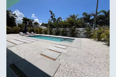 2306 Valencia Drive, Sarasota, FL 34239 - Photo 36