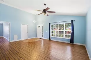 7211 48th Ave E, Palmetto, FL 34221 - Photo 8