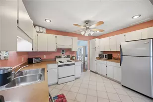 38 Pebble Rock Dr, Venice, FL 34293 - Photo 8