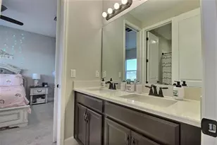 10563 Piedra Dr, Palmetto, FL 34221 - Photo 56