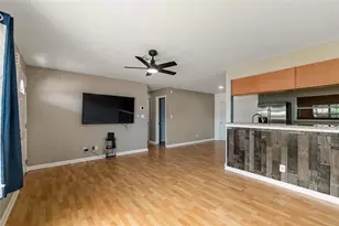 6432 26th St W, Bradenton, FL 34207 - Photo 2