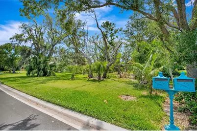 1846 Amberwynd Circle W, Palmetto, FL 34221 - Photo 4