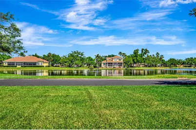 1846 Amberwynd Circle W, Palmetto, FL 34221 - Photo 2