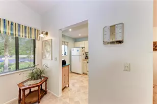 5685 Gardens Dr, Sarasota, FL 34243 - Photo 8