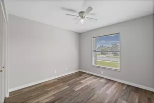 4917 79th St E, Bradenton, FL 34203 - Photo 10