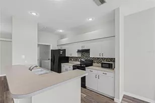 4917 79th St E, Bradenton, FL 34203 - Photo 18