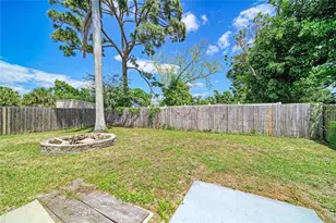 1609 17th St W, Bradenton, FL 34205 - Photo 24