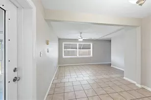 5608 Murdock Ave, Sarasota, FL 34231 - Photo 10