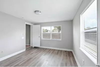 5608 Murdock Avenue, Sarasota, FL 34231 - Photo 18