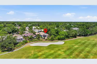 8009 Hampton Court, University Park, FL 34201 - Photo 32